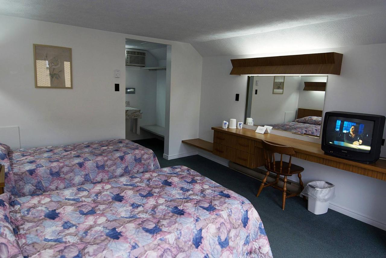 Daigle'S Motel Saint Leonard Номер фото